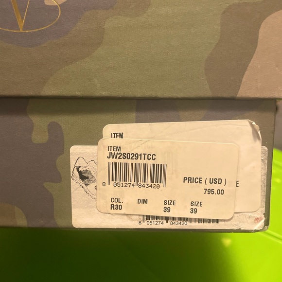 Valentino sneakers - Picture 3 of 3